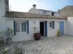Holiday Home Rue des Ecoles Dolus dOleron - Hotel