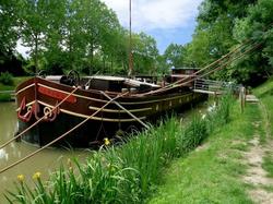 Boat Canal Du Midi Villedubert
