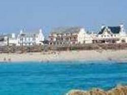 Cobo Bay Hotel